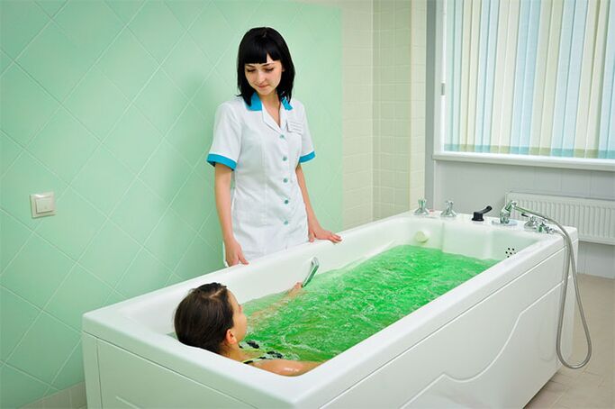 O banho terapêutico é um procedimento eficaz no tratamento da artrose